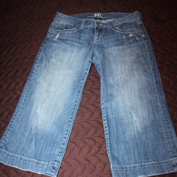 Madison Denim Cute Capris Size 3/4 - Picture 1 of 2